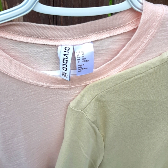 3 H&M Neutral Color Tee-shirts NWT - Picture 2 of 4
